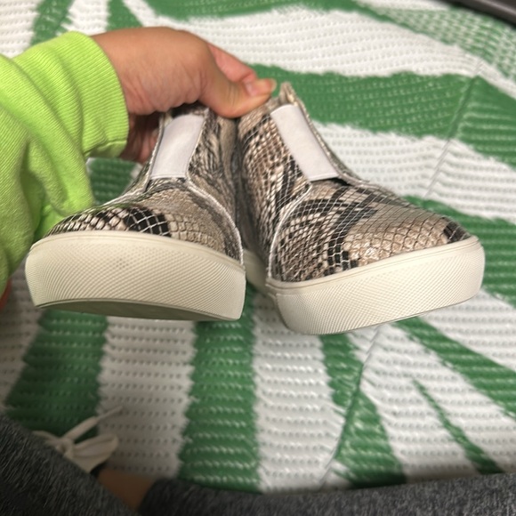 Coconuts by Matisse Snake skin slip on sneakers - Picture 5 of 5